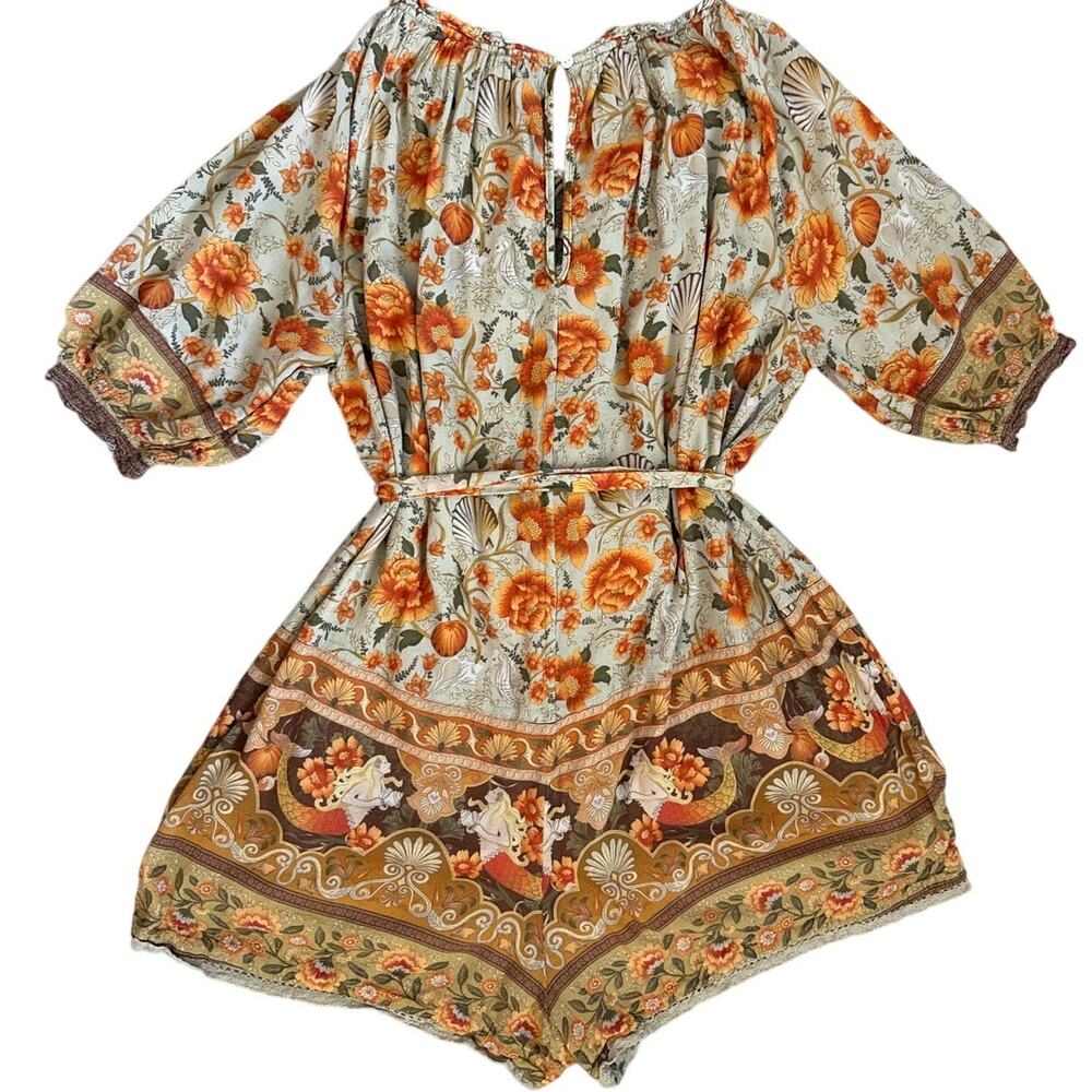 Spell & the Gypsy Seashell Romper Sand Size Large - Picture 9 of 10
